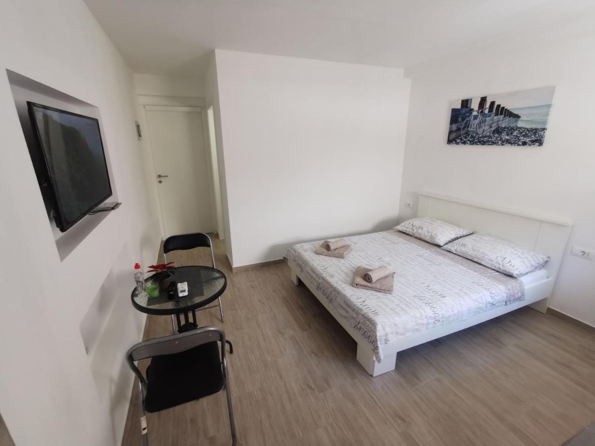 Apartamento Twins Pula Exterior foto